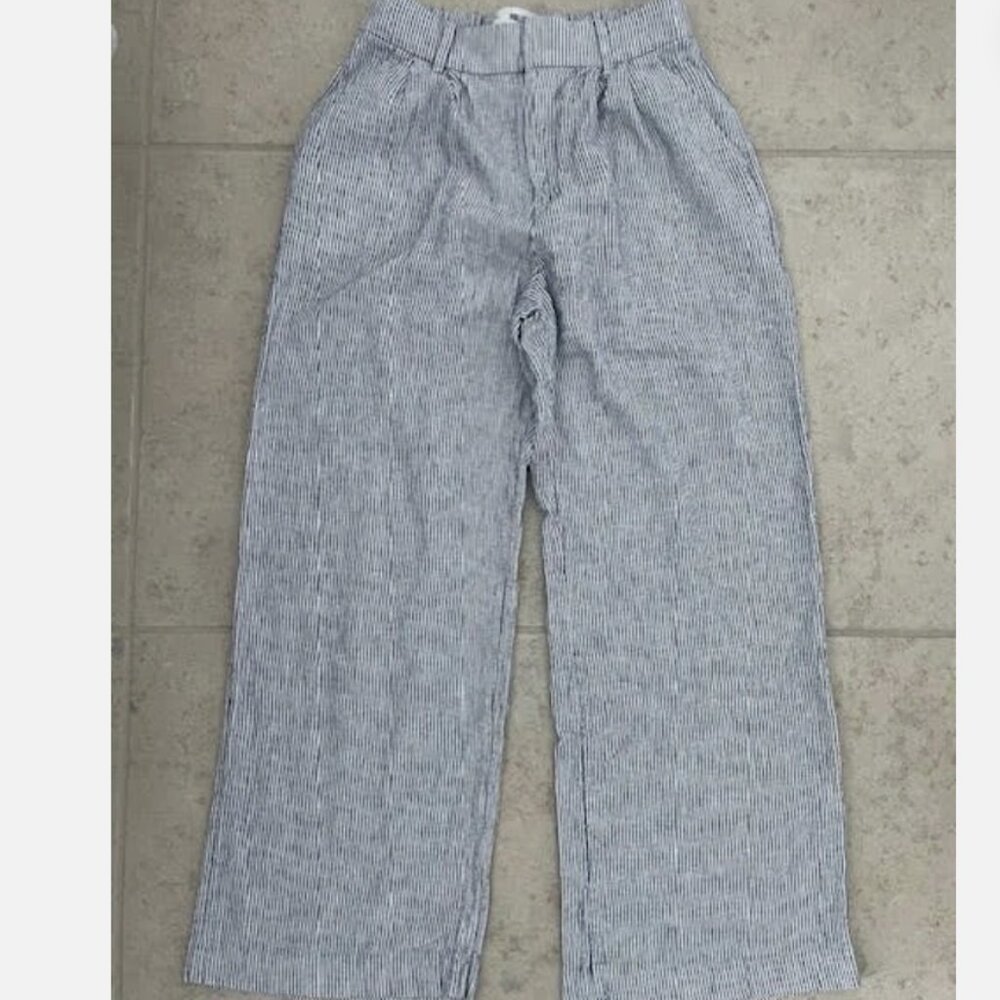 Hollister Livvy Ultra High Rise Linen Wide Leg Pants Small SR White Blue Stripe